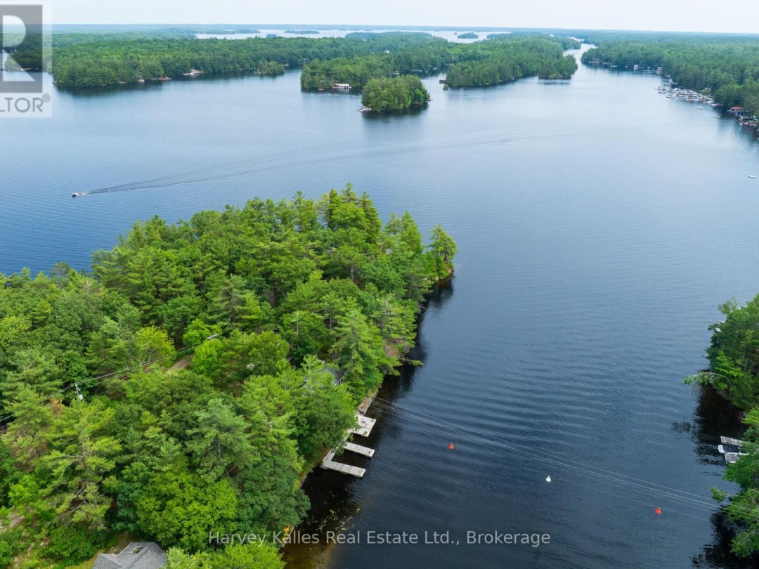 1078 MCKENZIE ROAD, Lake Muskoka