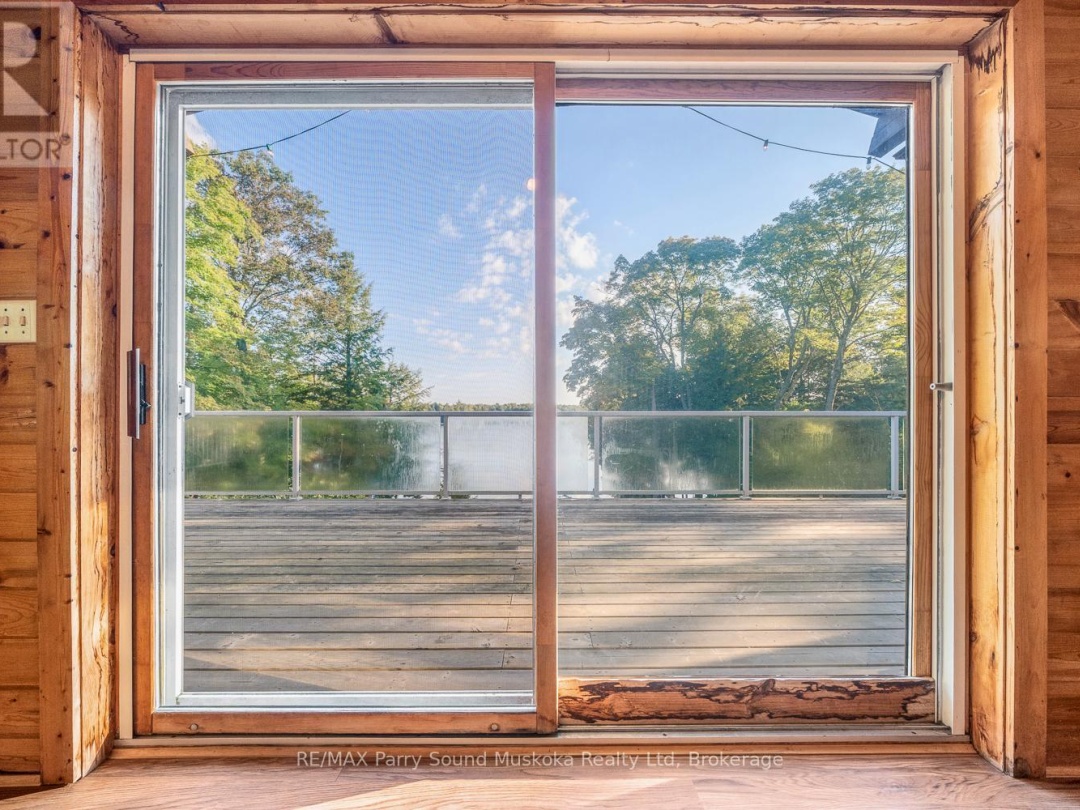 30 OLD SIDS ROAD, Little Whitefish Lake