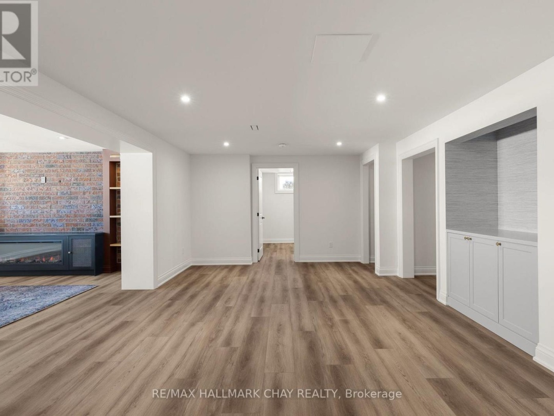 930 MARSHALL ROAD, Tiny