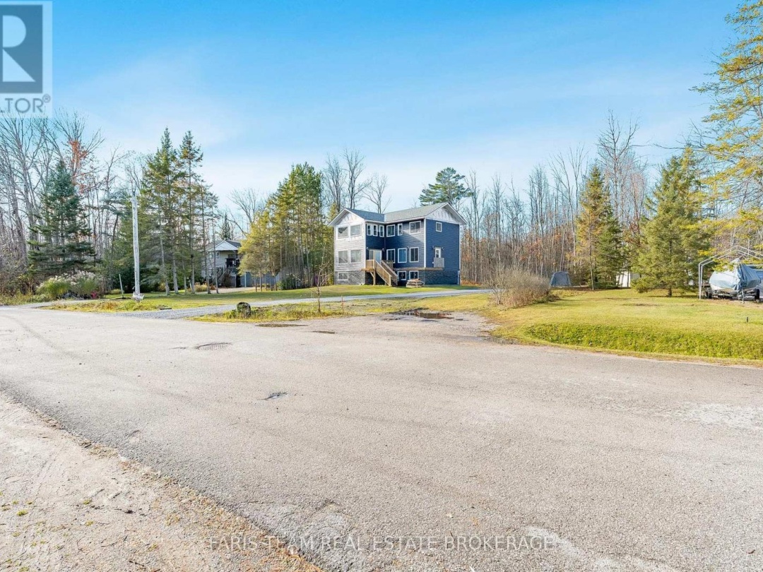 433 ROBINS POINT ROAD, 