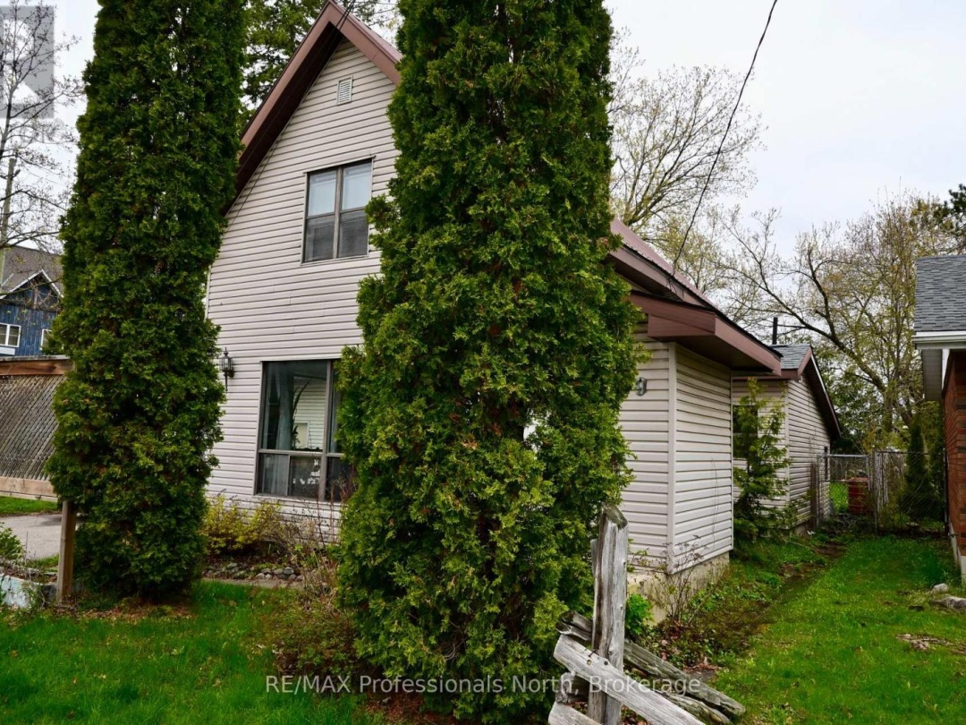 209 DILL ST STREET, Bracebridge (Macaulay)