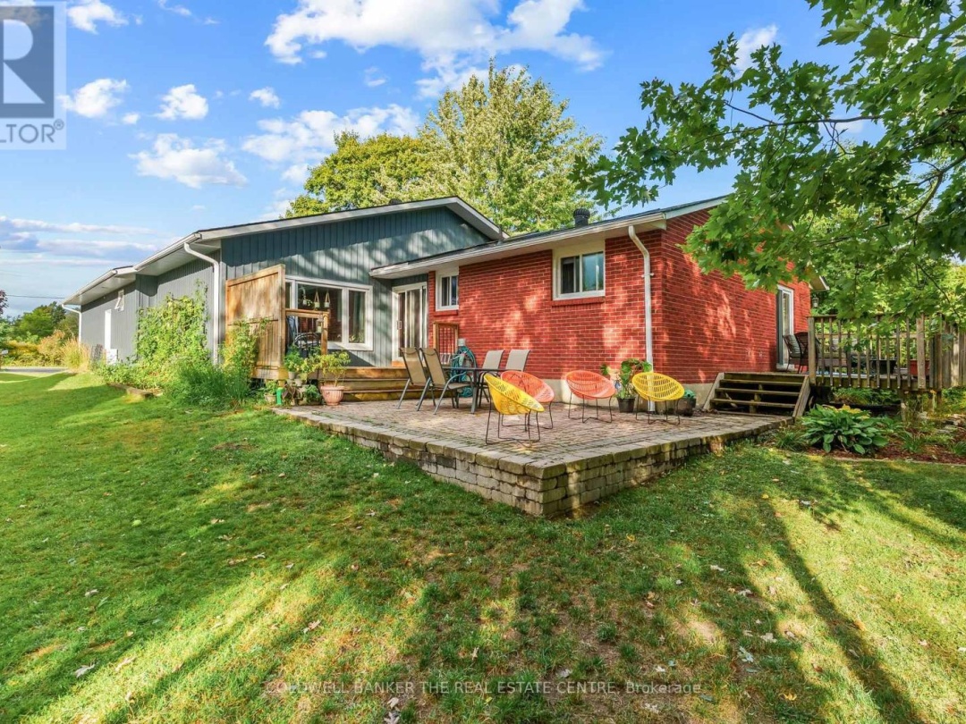 2656 WESTSHORE CRESCENT, 