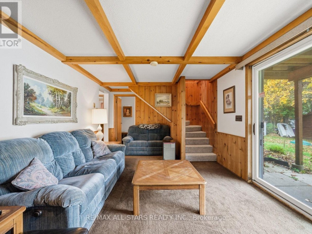 94 PLUM POINT LANE, Lake Scugog