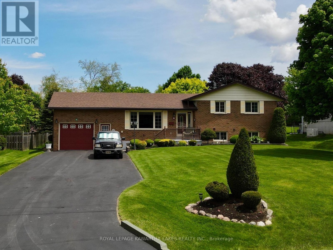 30 Grant Drive, Kawartha Lakes (Oakwood)