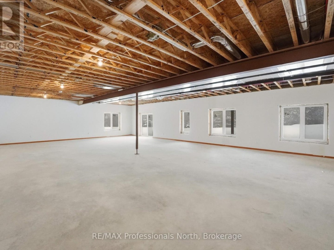 1058 PIPER GLEN ROAD, Minden Hills (Snowdon)