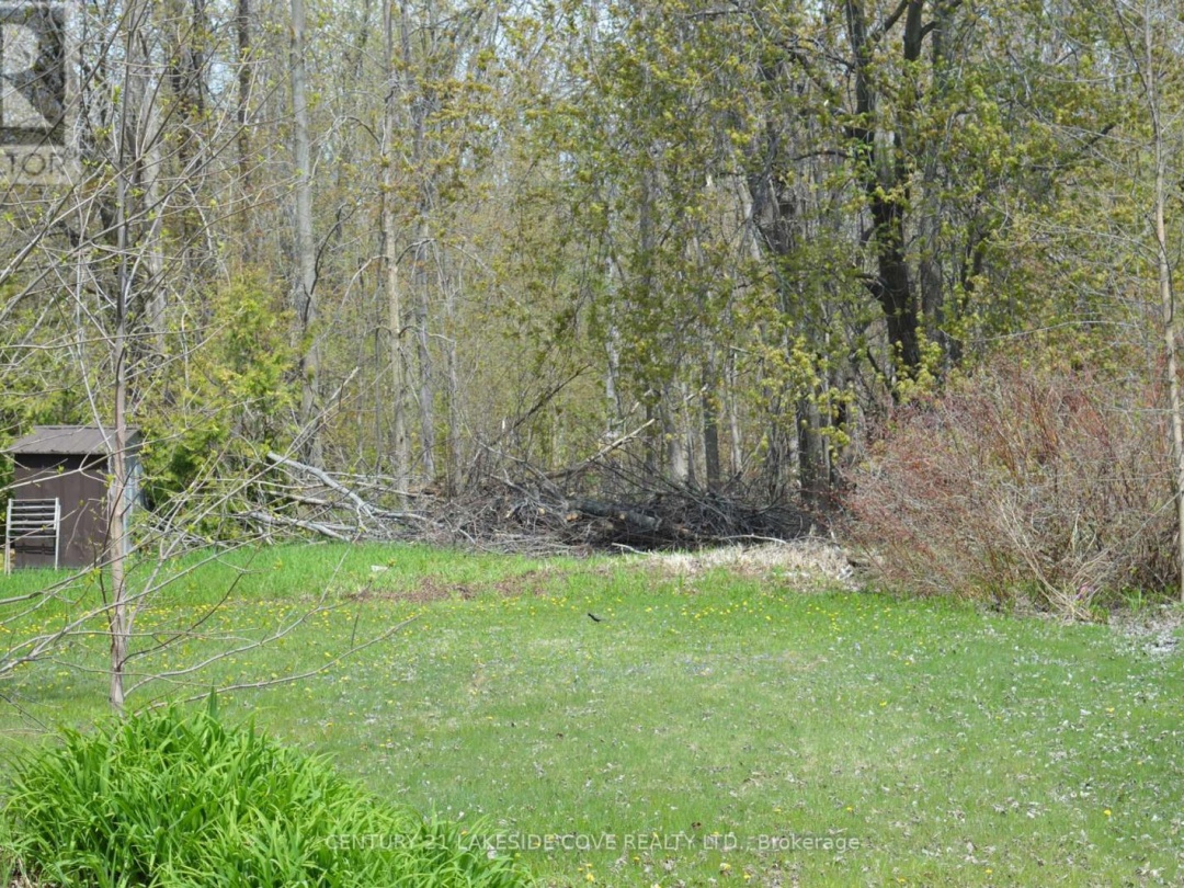 2689 Lakeshore Drive, Ramara (Brechin)
