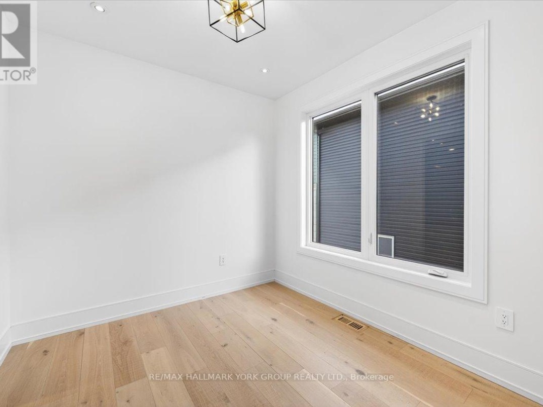3740 LAKEPOINT DRIVE, Severn (West Shore)