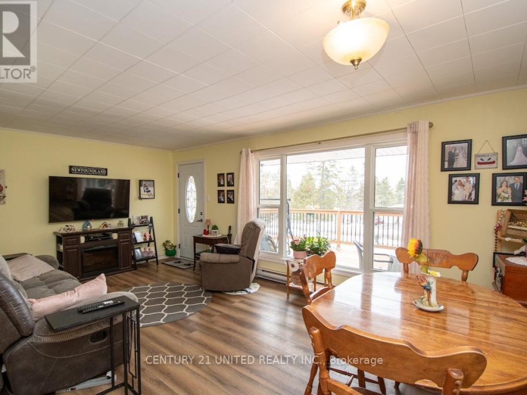 216 GEORGE DRIVE, Kawartha Lakes (Emily)