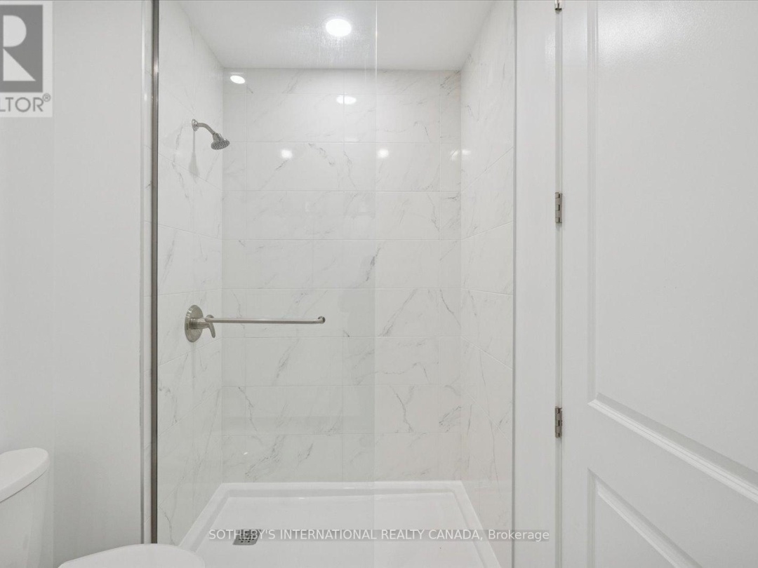 PENTHOUSE 1 - 19A WEST STREET N, 