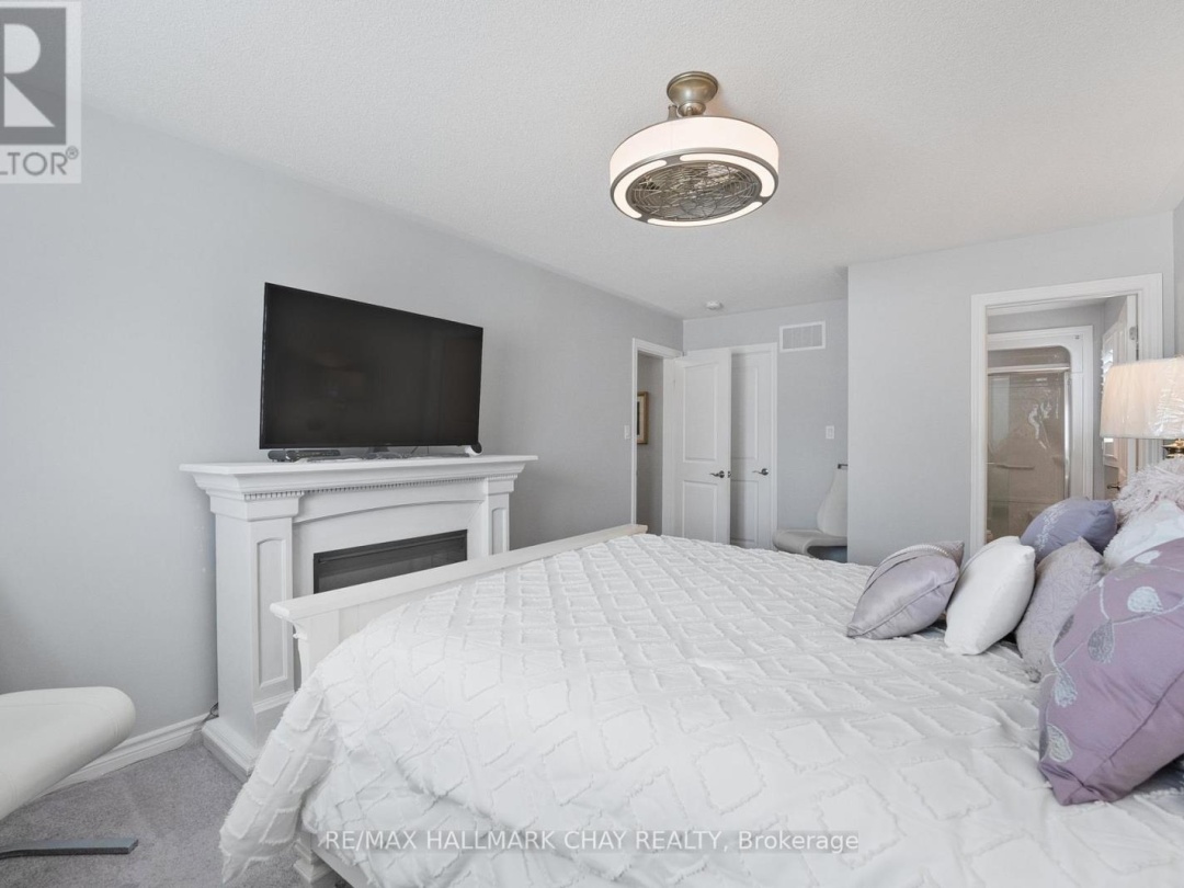 17 SOPHIE LANE S, Ramara (Atherley)