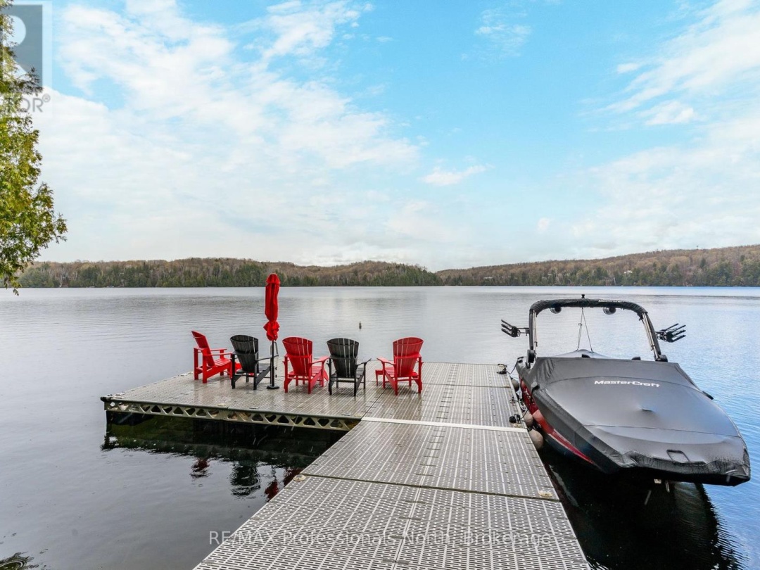3179 TRAPPERS TRAIL, Miskwabi Lake