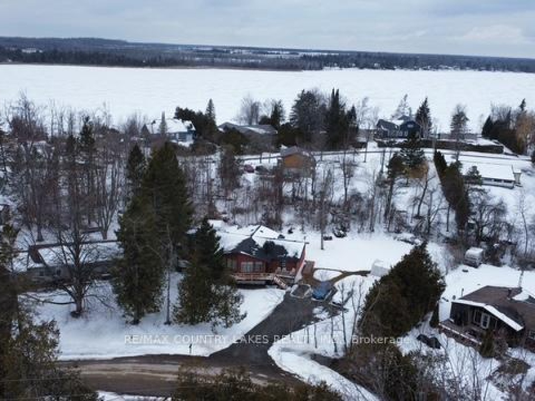 4 MACPHERSON CRESCENT, Kawartha Lakes (Carden)