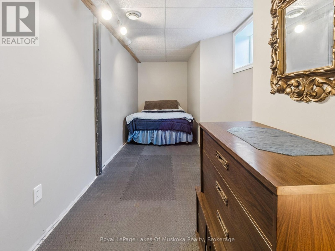 1441 CEDAR LANE, Bracebridge (Macaulay)