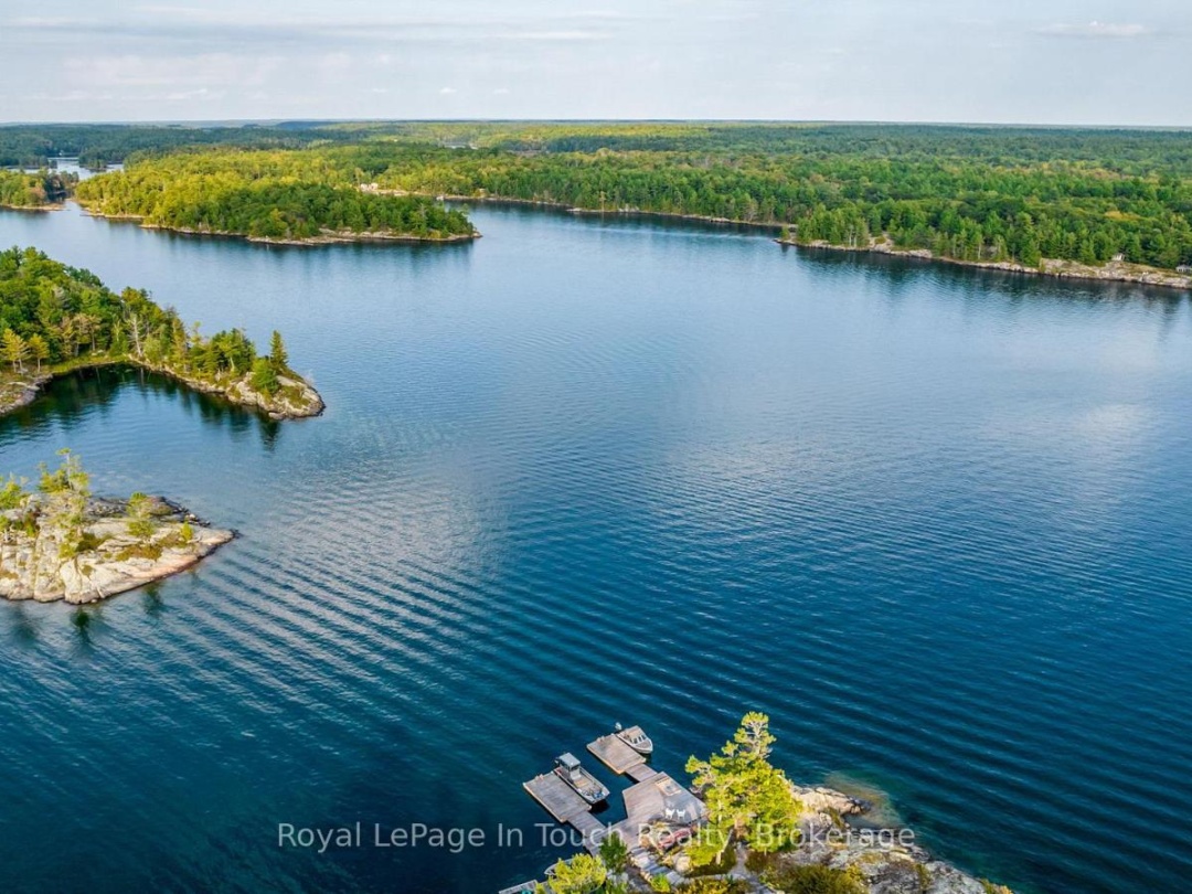 8 B686 DERBYSHIRE, Georgian Bay