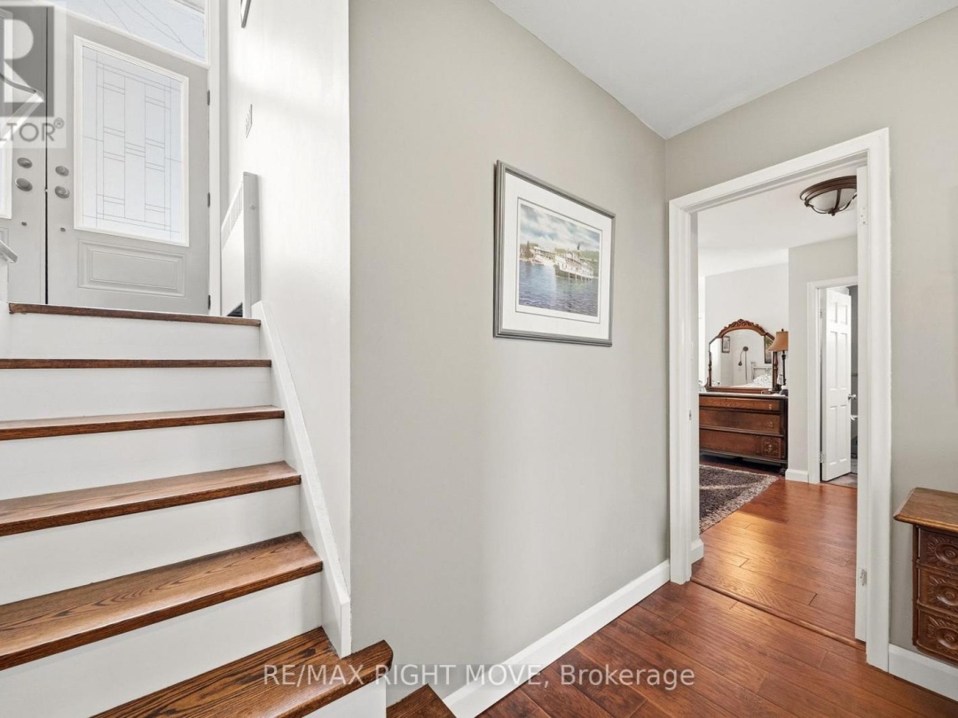 220 BELMORAL DRIVE, Orillia