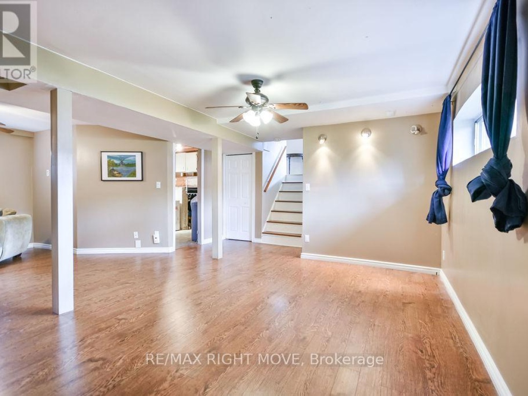 3811 LEO CRESCENT, Barnstable Bay