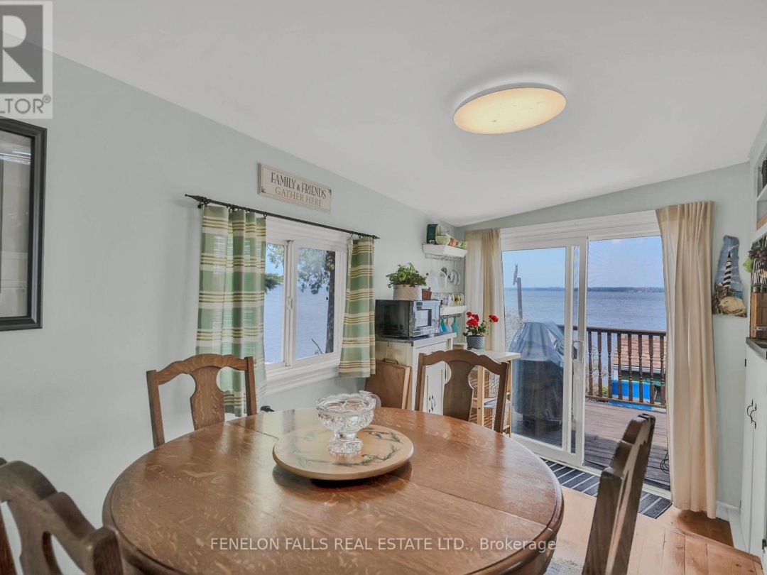 39 BAYVIEW ROAD, Cameron Lake