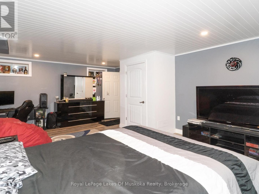 1039 FALKENBURG ROAD, Bracebridge (Monck (Bracebridge))