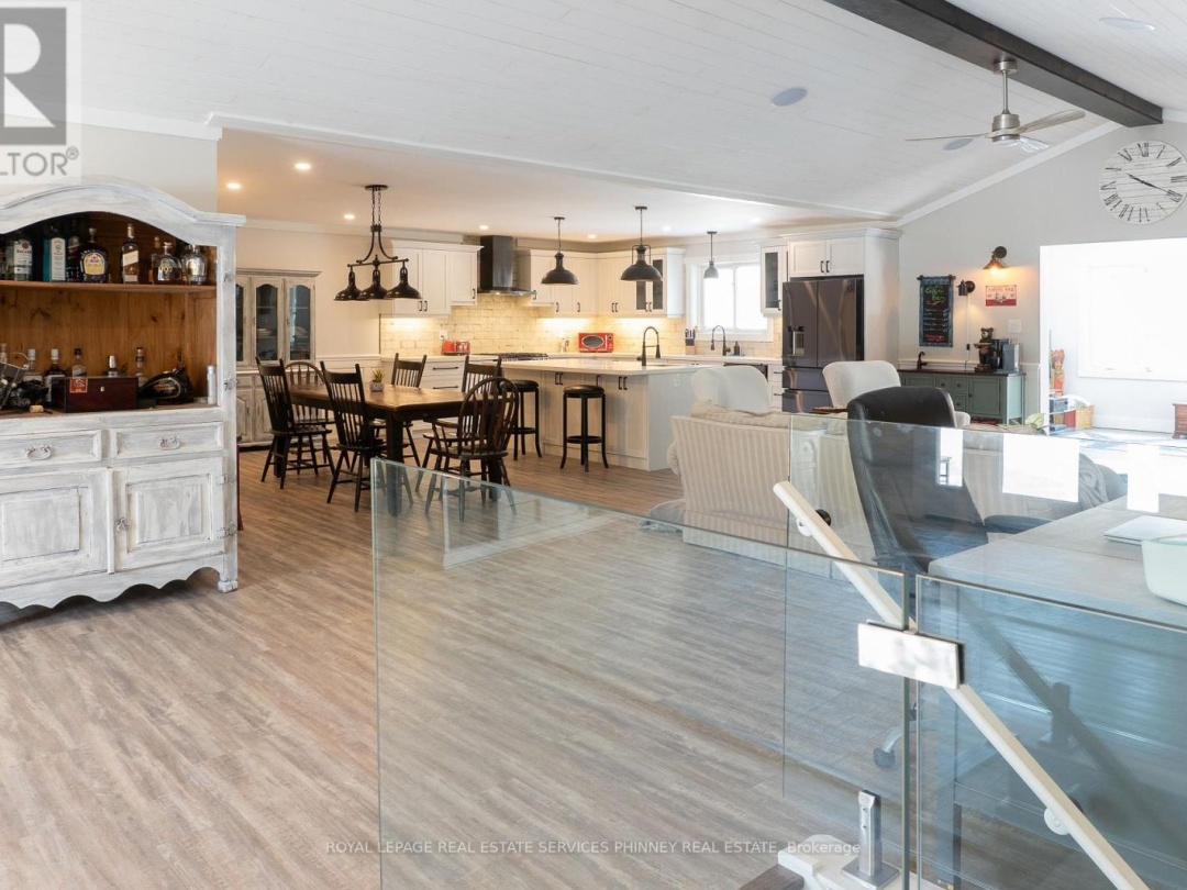 1068 XAVIER STREET, Gravenhurst (Morrison)