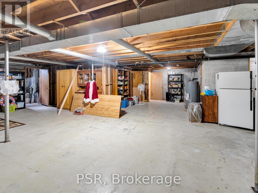 1016 KAHSHE LAKE ROAD S, 