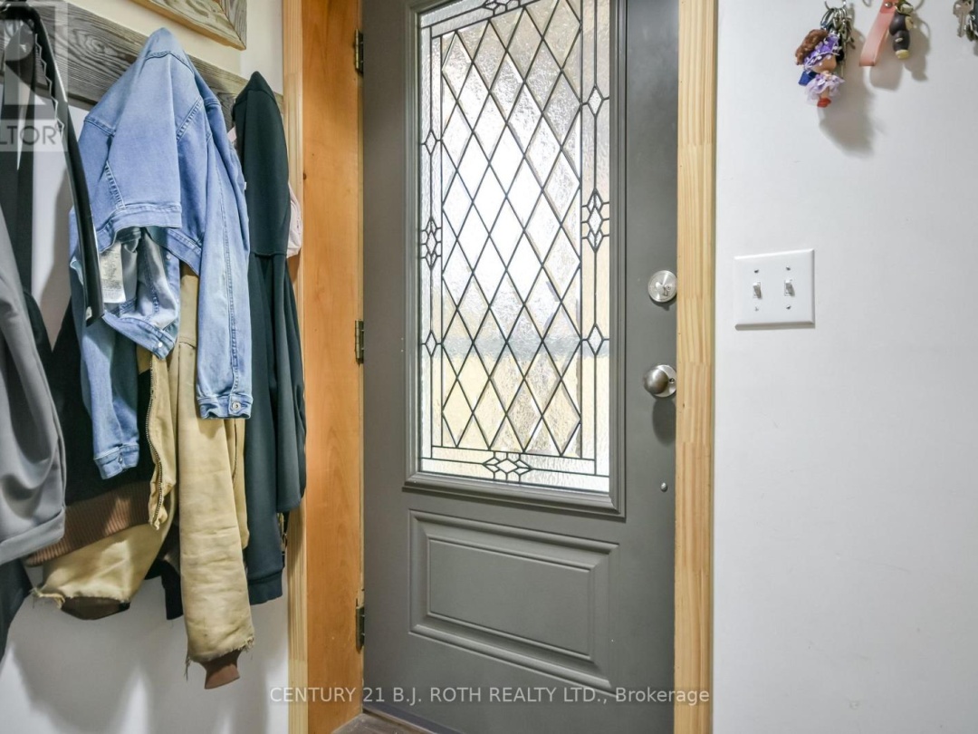 172 ALBIN ROAD, Tay (Waubaushene)