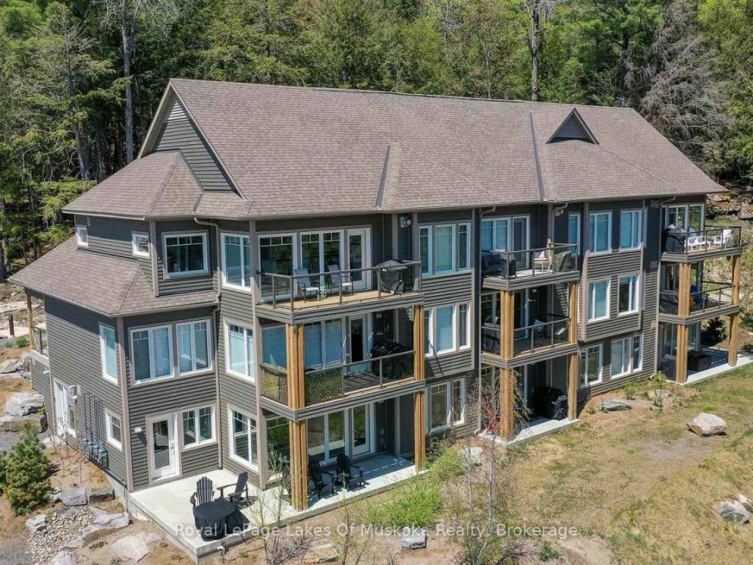 102 - 3 TREE TOPS LANE, Peninsula Lake