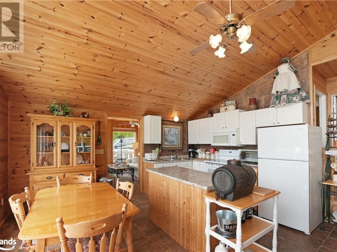 1601 Claude Brown Road, Bob Lake