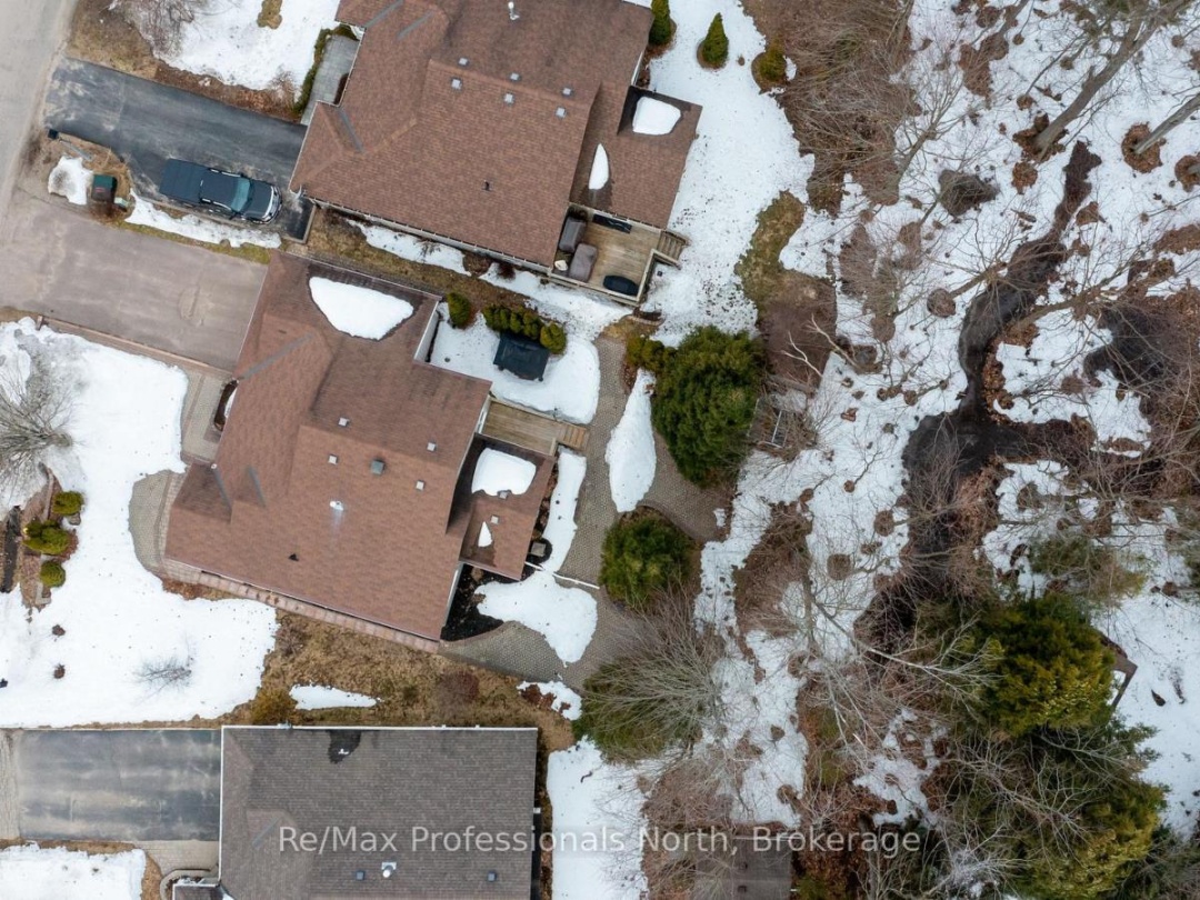 102 PINERIDGE GATE, Gravenhurst (Muskoka (S))