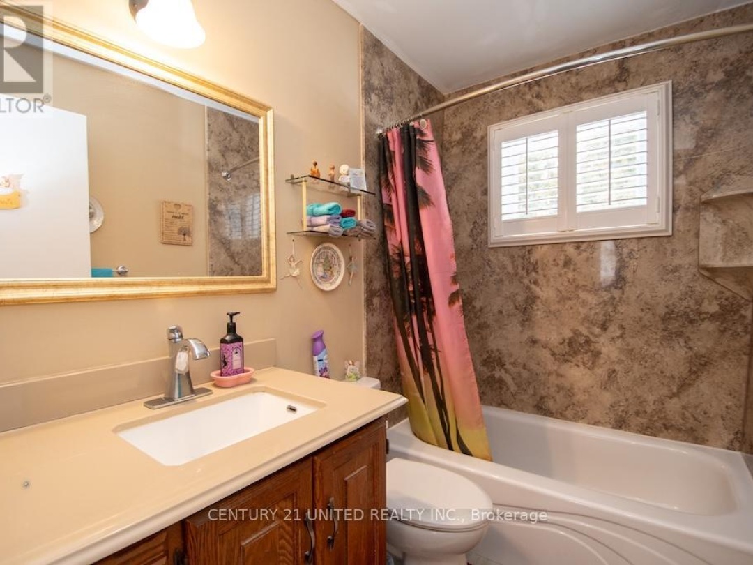 216 GEORGE DRIVE, Kawartha Lakes (Emily)
