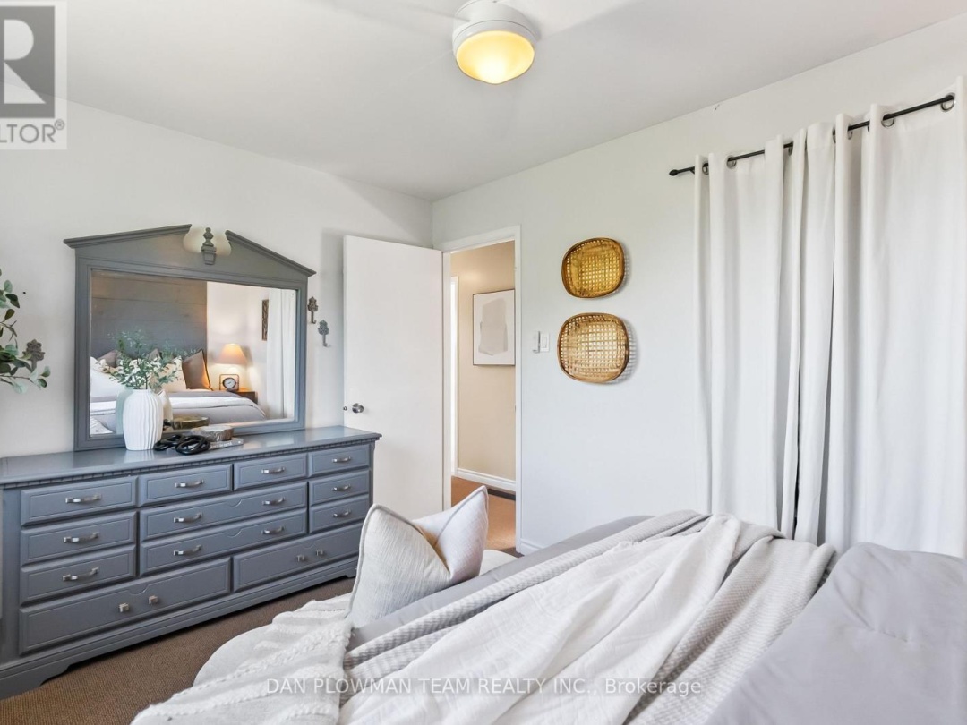 20 OWL COURT, 