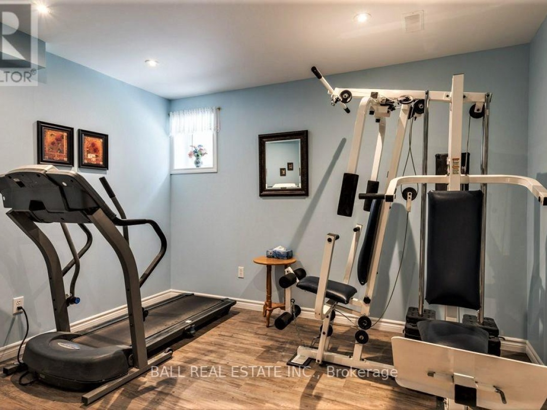 41 SOUTH HARBOUR DRIVE, 