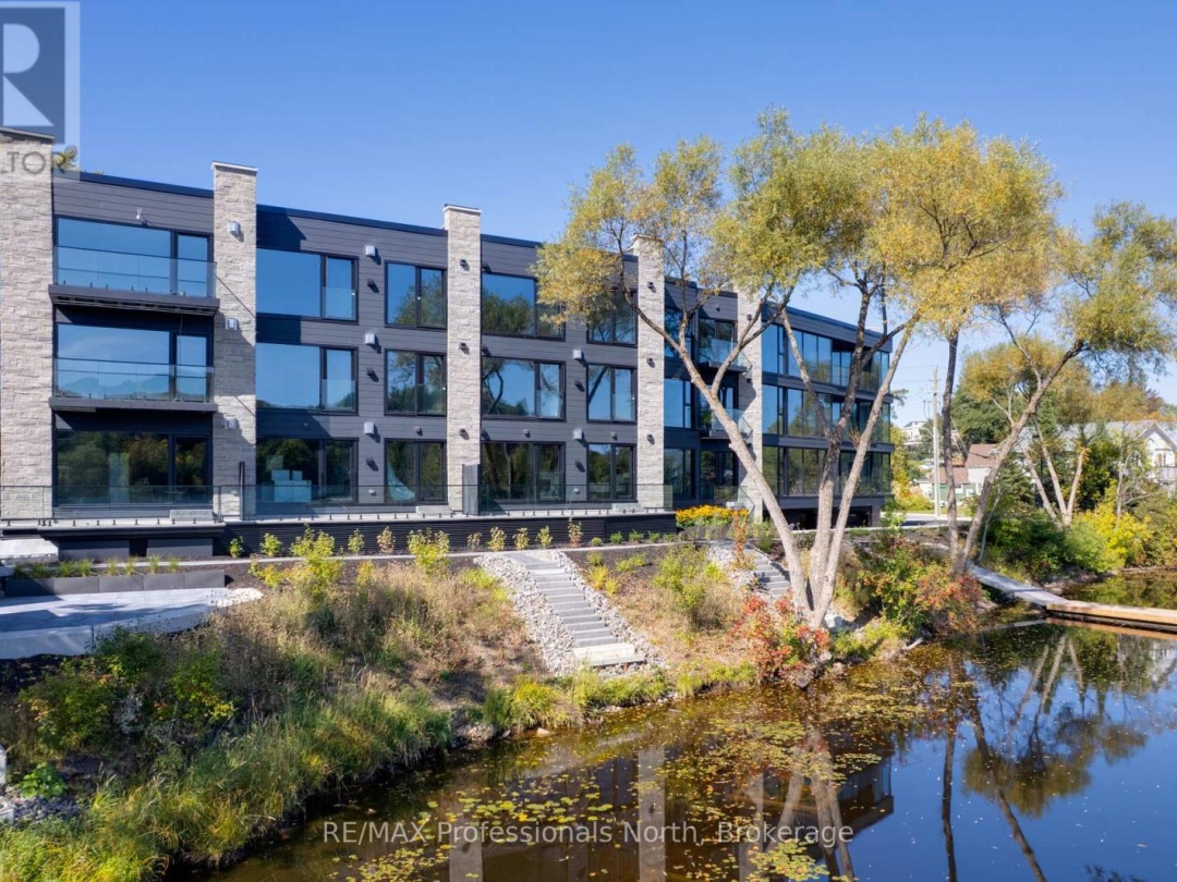 102 - 32 BRUNEL ROAD,