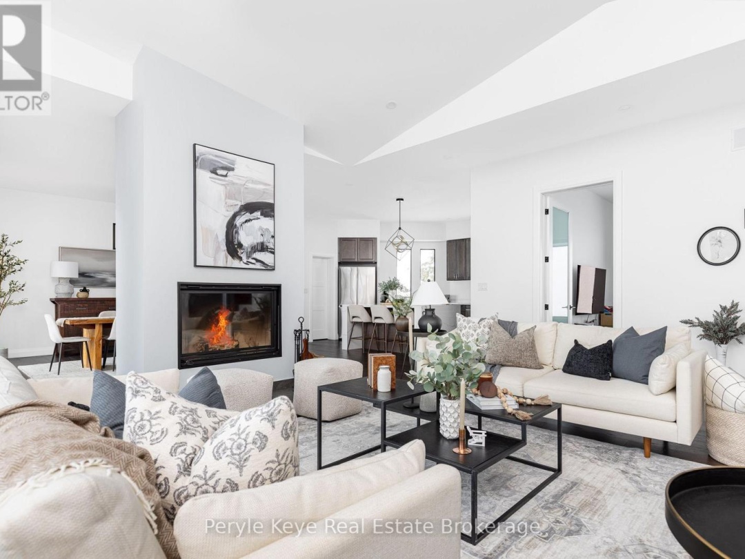 86 CLAREN CRESCENT, Lake Vernon