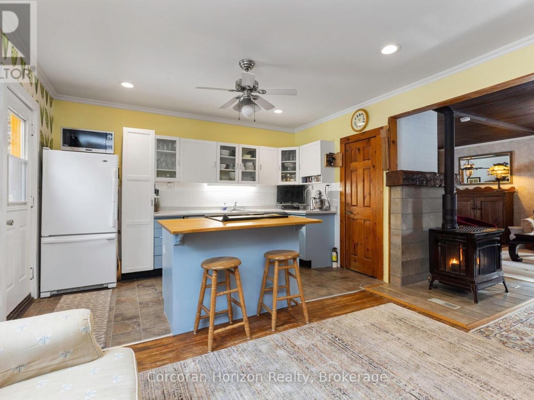 1641 WALKERS POINT ROAD, 