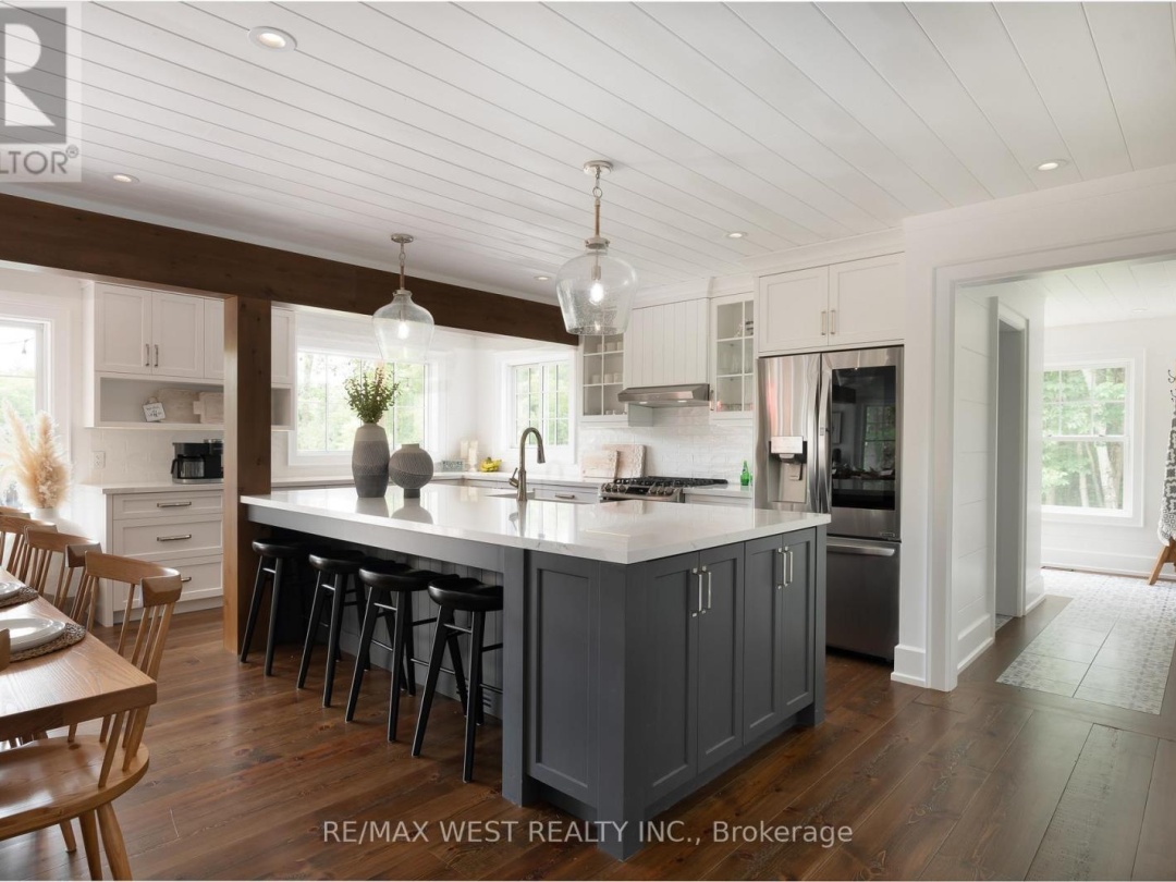 1078 WOODWINDS ROAD, Lake Muskoka