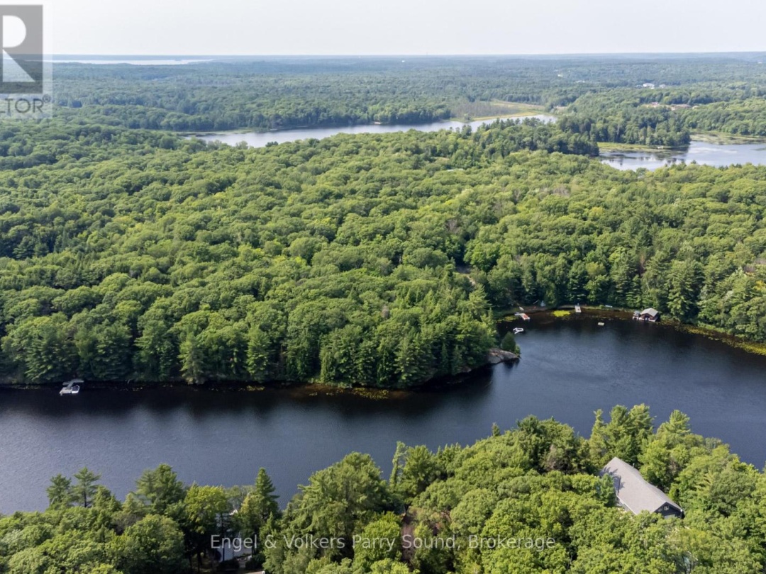 16 GILES ROAD, Otter Lake
