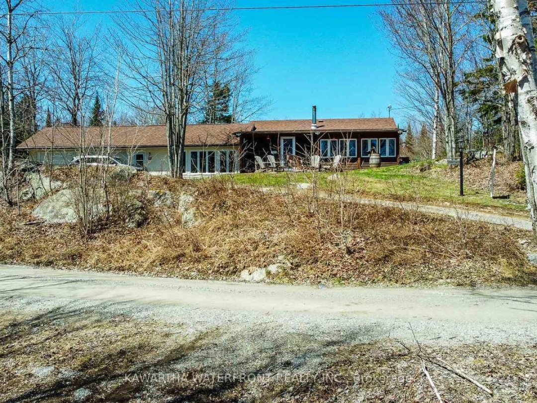 1170 English Circle, Highlands East (Glamorgan)