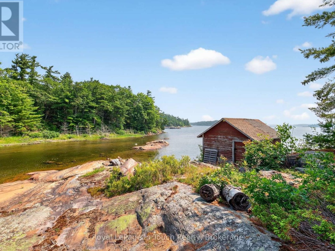 34 B320 SANS SOUCI ISLAND, Georgian Bay