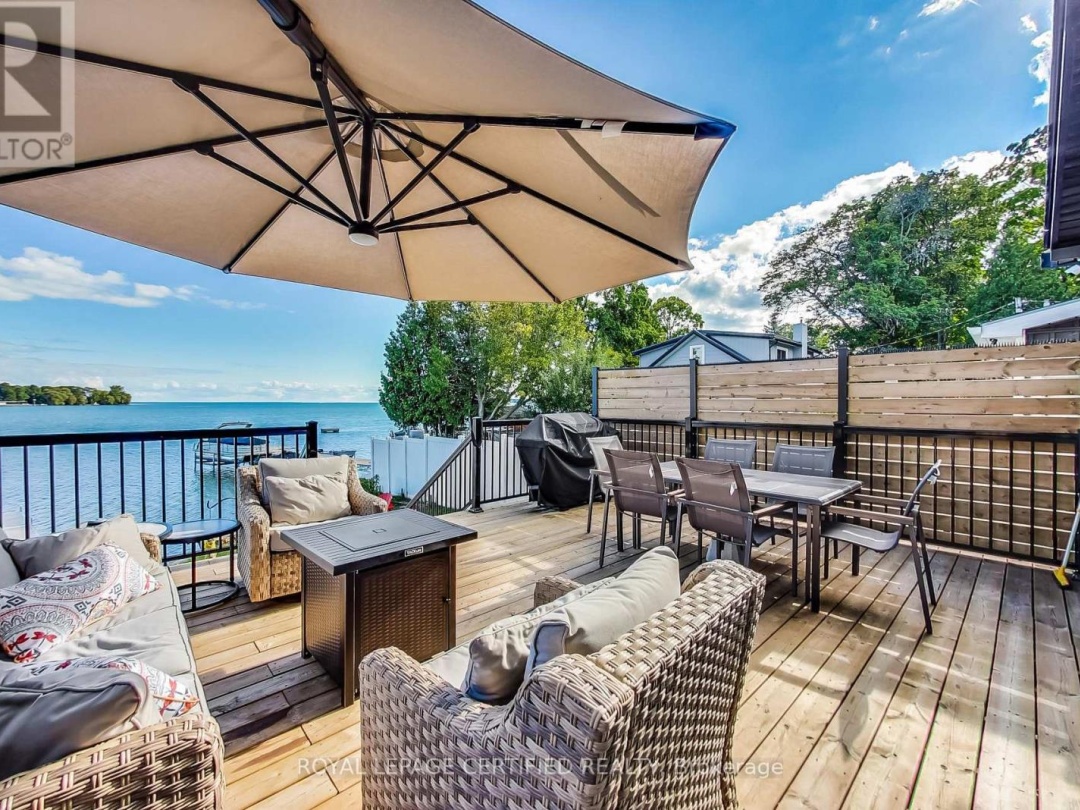 69 OLIVE CRESCENT, Lake Simcoe