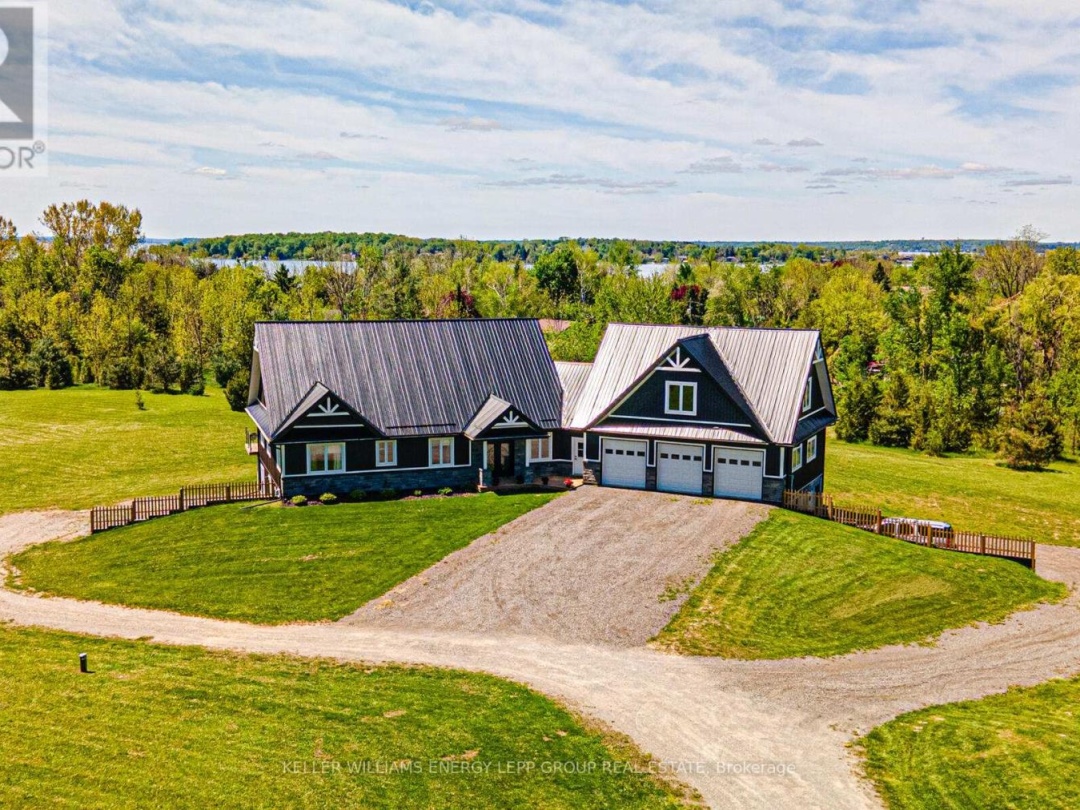 44 Ball Point Road, Kawartha Lakes (Mariposa)