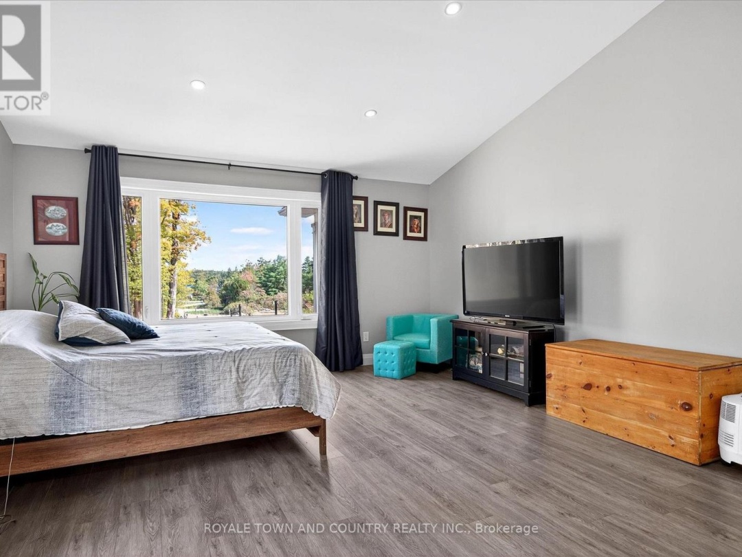9 LYTLE LANE, 