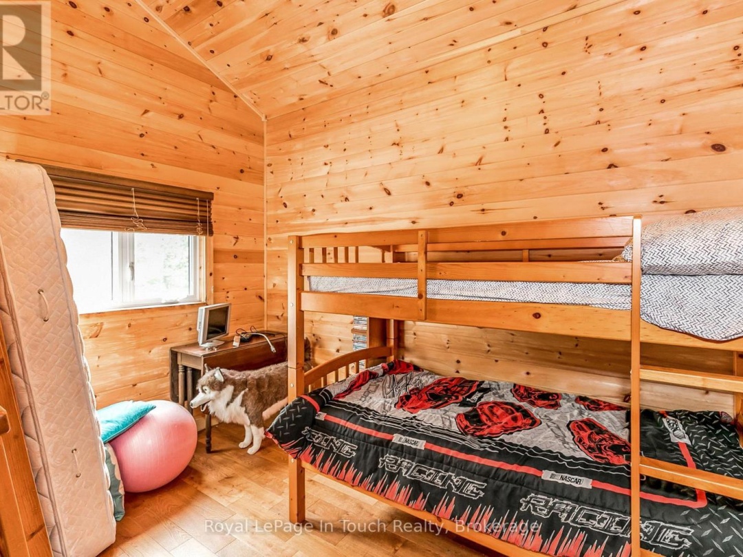 8 B686 DERBYSHIRE, Georgian Bay
