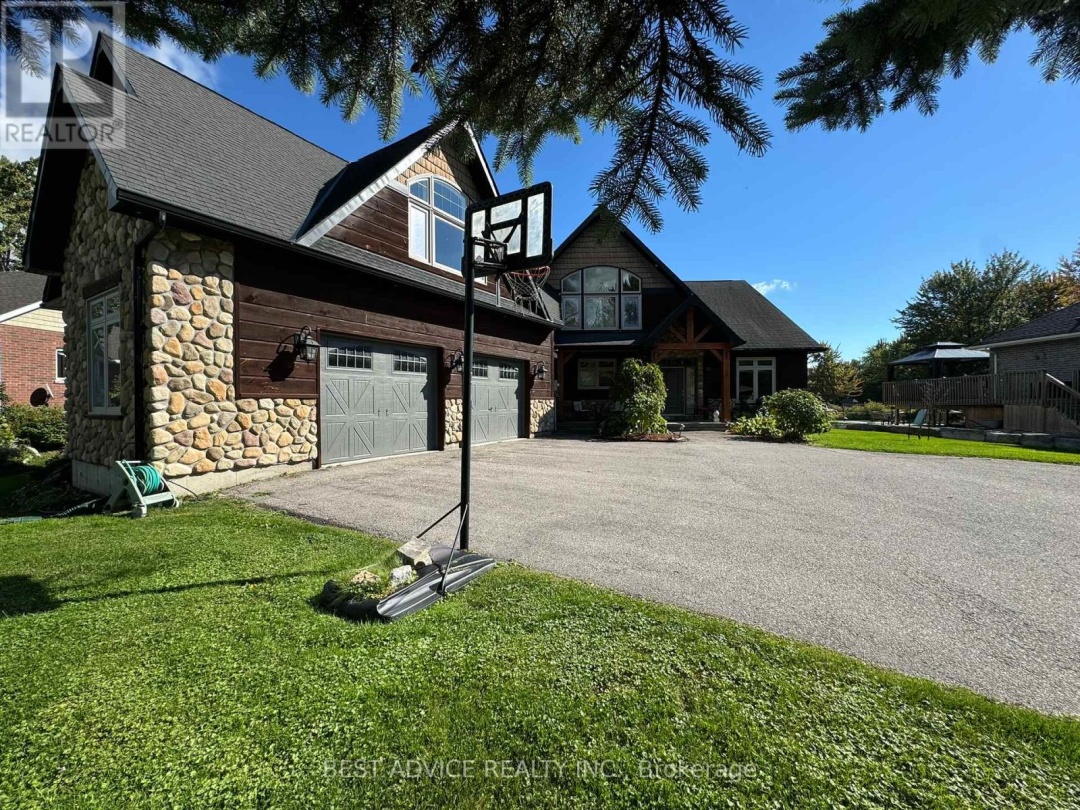 9 Fernwood Lane, Simcoe Lake