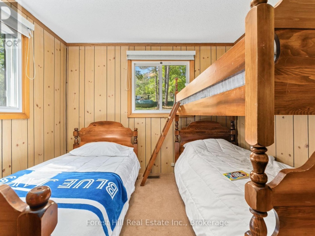 1062 PINE LAKE ROAD, 