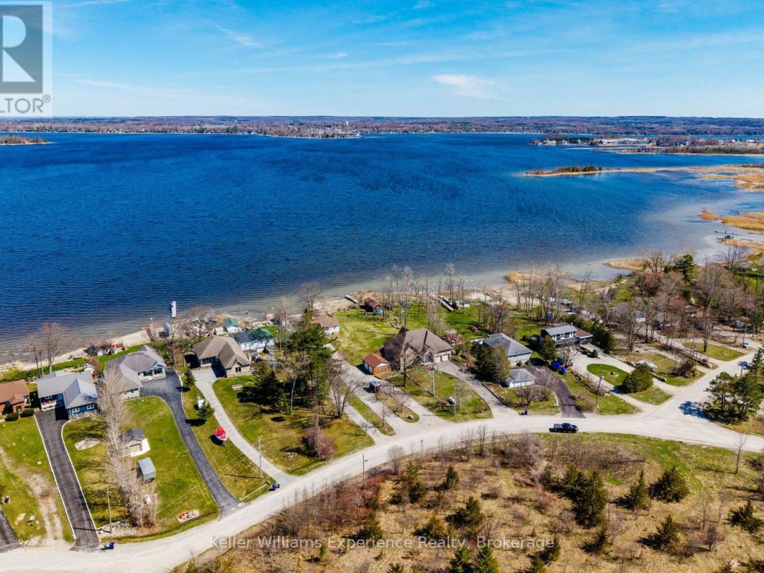 81 SILVER BIRCH CRESCENT, Georgian Bay