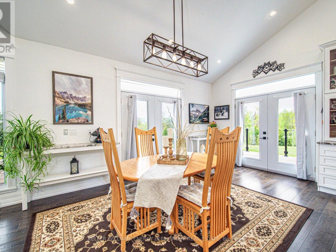 44 Ball Point Road, Kawartha Lakes (Mariposa)