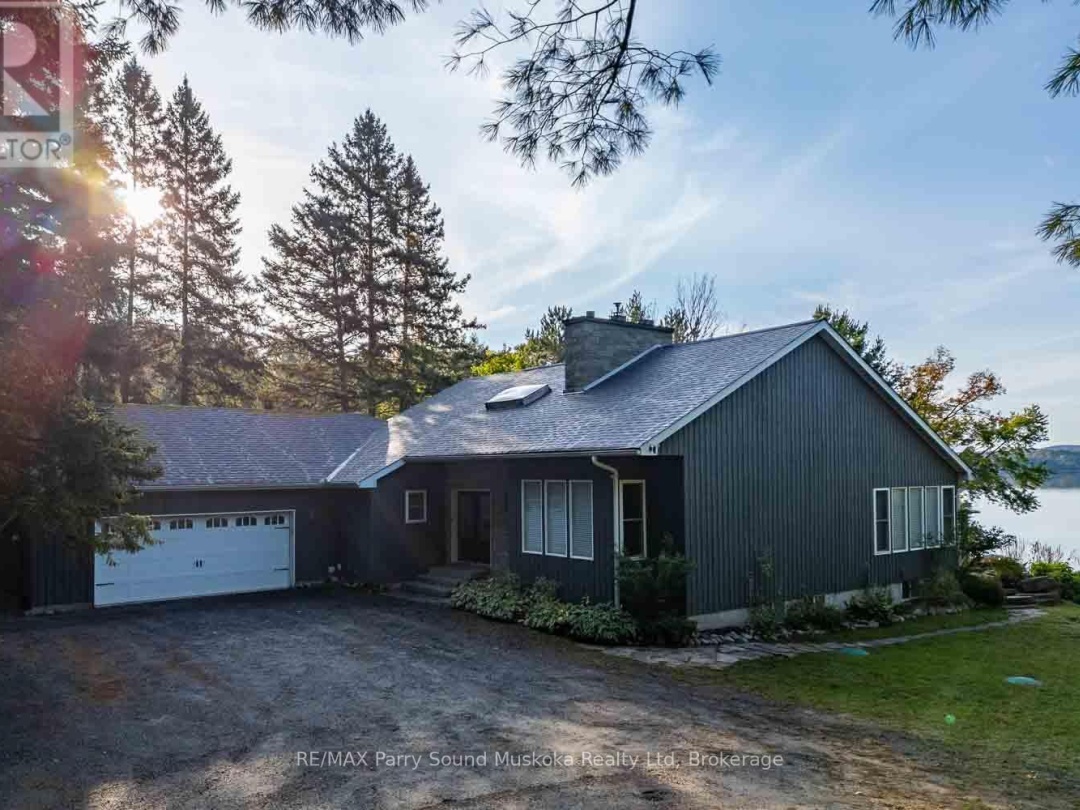 1075 SAWMILL LANE, 