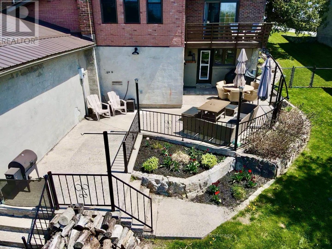 674 OSBORNE STREET, 