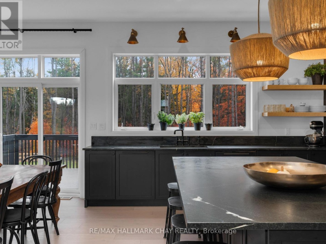 72 GEORGIAN GRANDE DRIVE, 