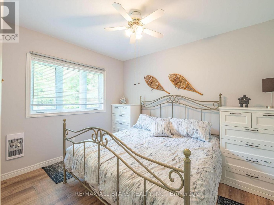 24 RELAX AVENUE, Gull River